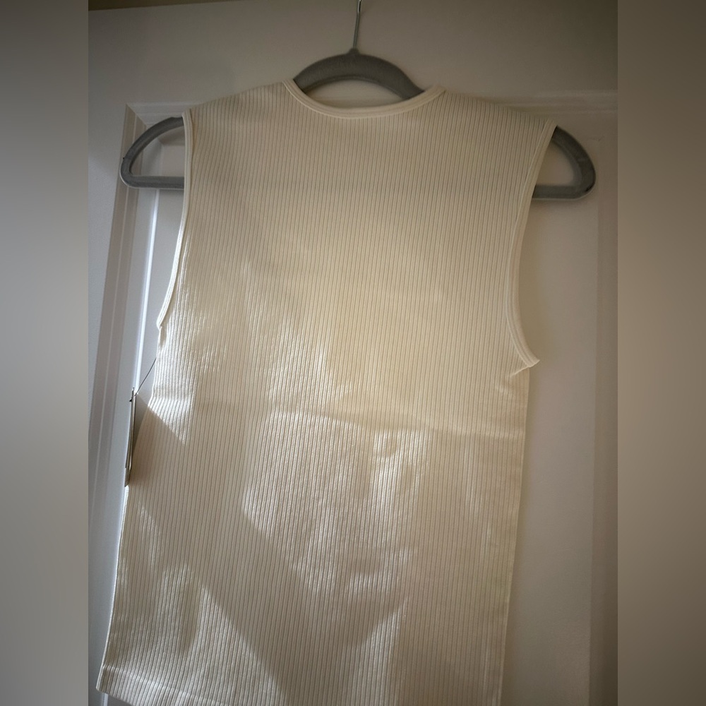 NWT Women’s Cream Ribbed Square Neck Top (SIZES: S/M & L/XL) - Picture 9 of 9